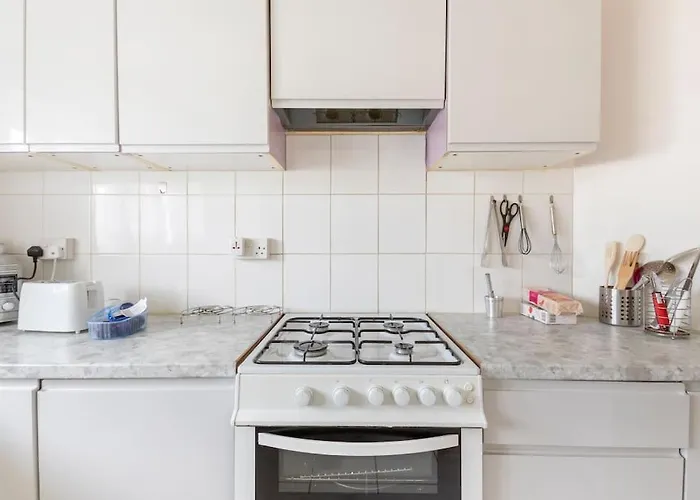 Cosy 1 Bedroom Flat Near Barking Town Centre