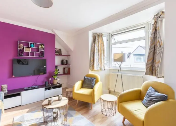 Cosy 1 Bedroom Flat Near Barking Town Centre