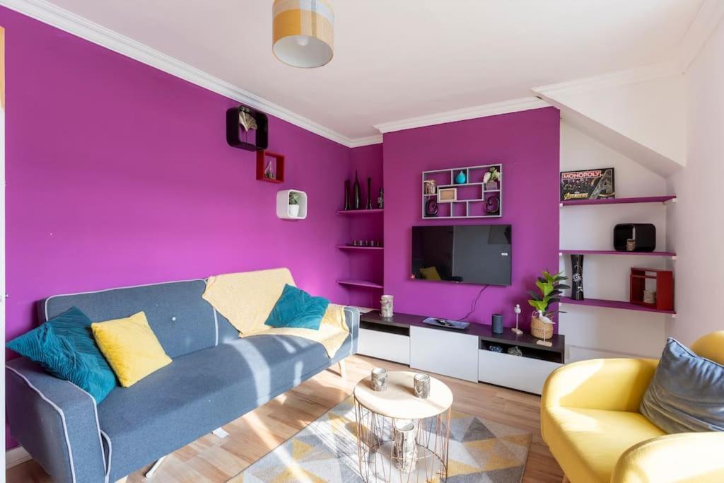 Cosy 1 Bedroom Flat Near Town Centre * Barking (Greater London)