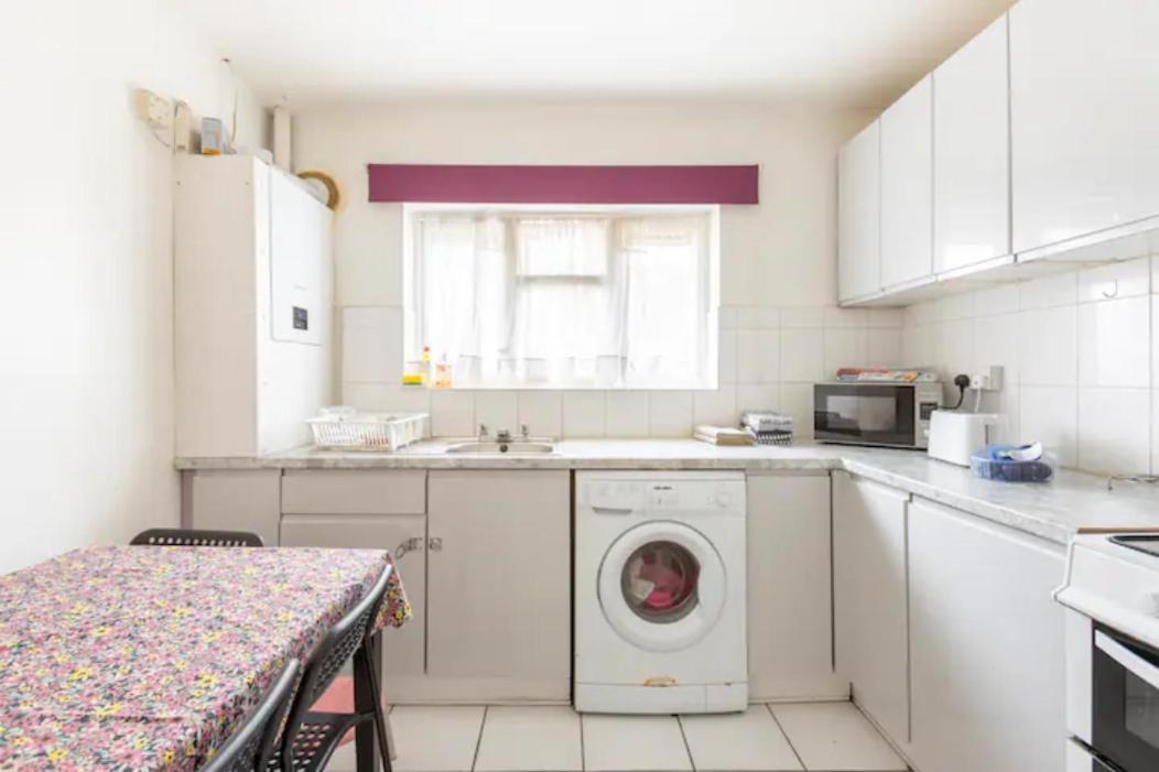Cosy 1 Bedroom Flat Near Town Centre Barking (Greater London)